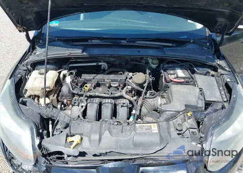 2014 Ford Focus Titanium z USA, uszkodzony, nr VIN 1FADP3N21EL193506